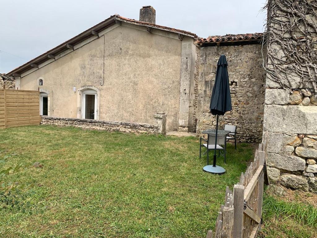 Superbe Appartement Calme Chenaud Exterior photo